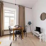 Shortstaypoland Krakowskie Przedmiescie *