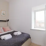 Апартаменти Shortstaypoland Krakowskie Przedmiescie