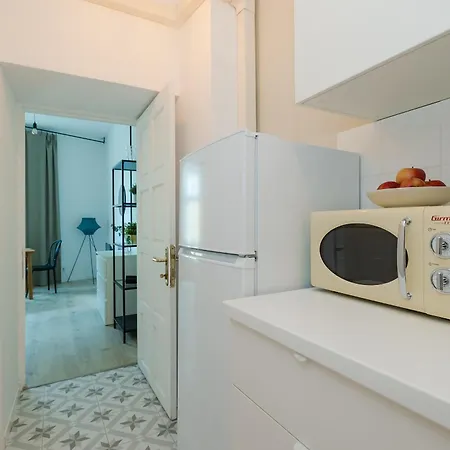 Apartment Shortstaypoland Krakowskie Przedmiescie *