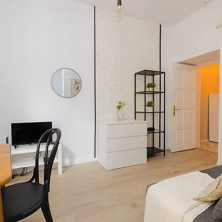 Apartamento Shortstaypoland Krakowskie Przedmiescie