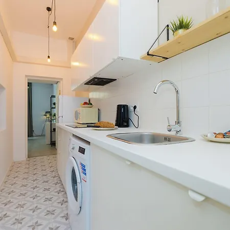 Shortstaypoland Krakowskie Przedmiescie Apartment